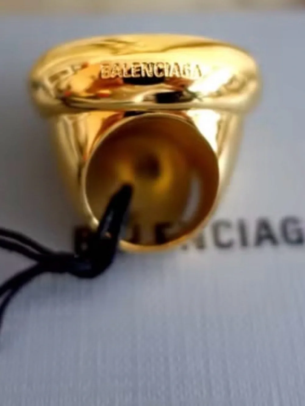 Balenciaga marble signet ring / full inclusion sz fits 5.25/6 ring - Picture 6 of 6